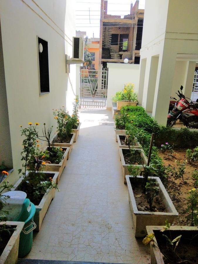 Braj Villas Vrindāvan מראה חיצוני תמונה